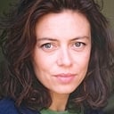 Florence Muller als Simone Smadja, psychotherapist