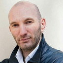 Nikolai Golubev als Mr. Webb