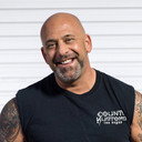 Kevin Mack als Self - Host