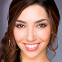 Francesca Ling als Young Woman