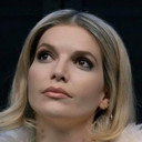 Eliza Bonev als Diana