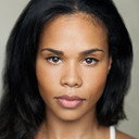 Roxy Sternberg als Sheryll Barnes