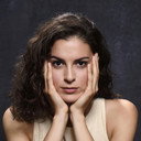 Helena Vuković als Lana