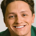 Connor Wood als Self - Host