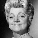 Hermione Baddeley als Sally Harrowell
