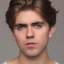 Tommy McCabe als Caleb