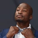 Akbar Gbaja-Biamila als Self - Host