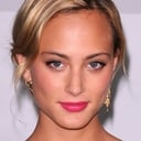 Nora Arnezeder als Chloé