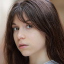 Ninon Le Henry als Girl Classmate