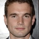 Alex Russell als Pete Zamperini