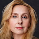 Alicia Harding als Debbie
