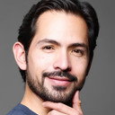 Alí Navarro als Santiago