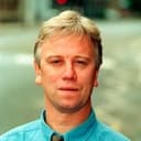 Michael Garner als Alec Sims
