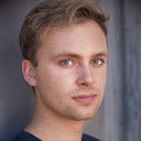 Atticus Shaindlin als Topher (voice)