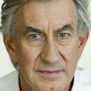 Barry McGovern als McGuire