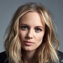 Danielle Savre als Trudy