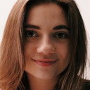 Emily Rose Everhard als Raver