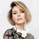 Laura Cosoi als Dana