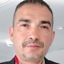 Carlos Fernandes als Le voisine Didier Chaline