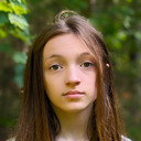 Cameron Dawson Gray als Johanna