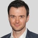 Costa Ronin als Russian Correspondent