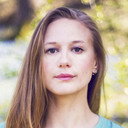 Gine Cornelia Pedersen als Tulla Larsen