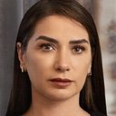 Öznur Kula als Prisoner