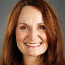 Beth Grant als Amelia Brooks