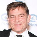 John Michie als Fergus Sinclair Snr