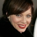 Melinda Clarke als Alexa (voice)