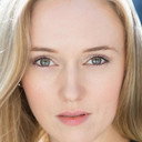 Annalisa Chamberlin als Angie