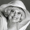 Carol Channing als Ms. Fieldmouse (voice)