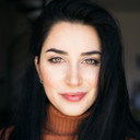 Jasmine Colarossi als Donna