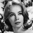 Leslie Caron als Suzanne de Persand