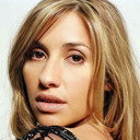 Melanie Blatt als Self