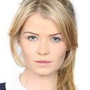 Sophie Vavasseur als Angela "Angie" Ashford