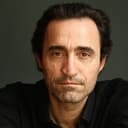 Mathieu Buscatto als Robert Fortune (voice - french)