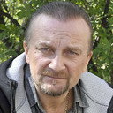 Arkadiusz Nader als Bishop