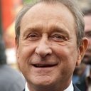 Bertrand Delanoë als Self