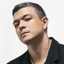 Jericho Rosales als Red