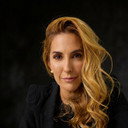 Michelle de Matheu als Esperanza