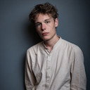 Emil Leysen als Robin Dubois