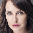 Burcu Gül Kazbek als Firuze