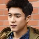 Elvis Han als Pilot (segment "One For All")