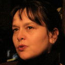 Ülkü Akbaba als Handan