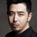 Jang Tae-seong als Depeartment Head Gu