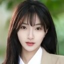 顾明漪 als Zhong Xiaoing
