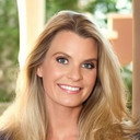 Kristi Lawrence als Andrea Weber