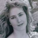 Laurel Burke als Nun