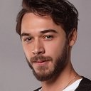 Onur Bay als Cam Kıran Çocuk
